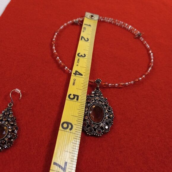 Monet Wired Necklace Teardrop Pendant and Earrings - Picture 2 of 9